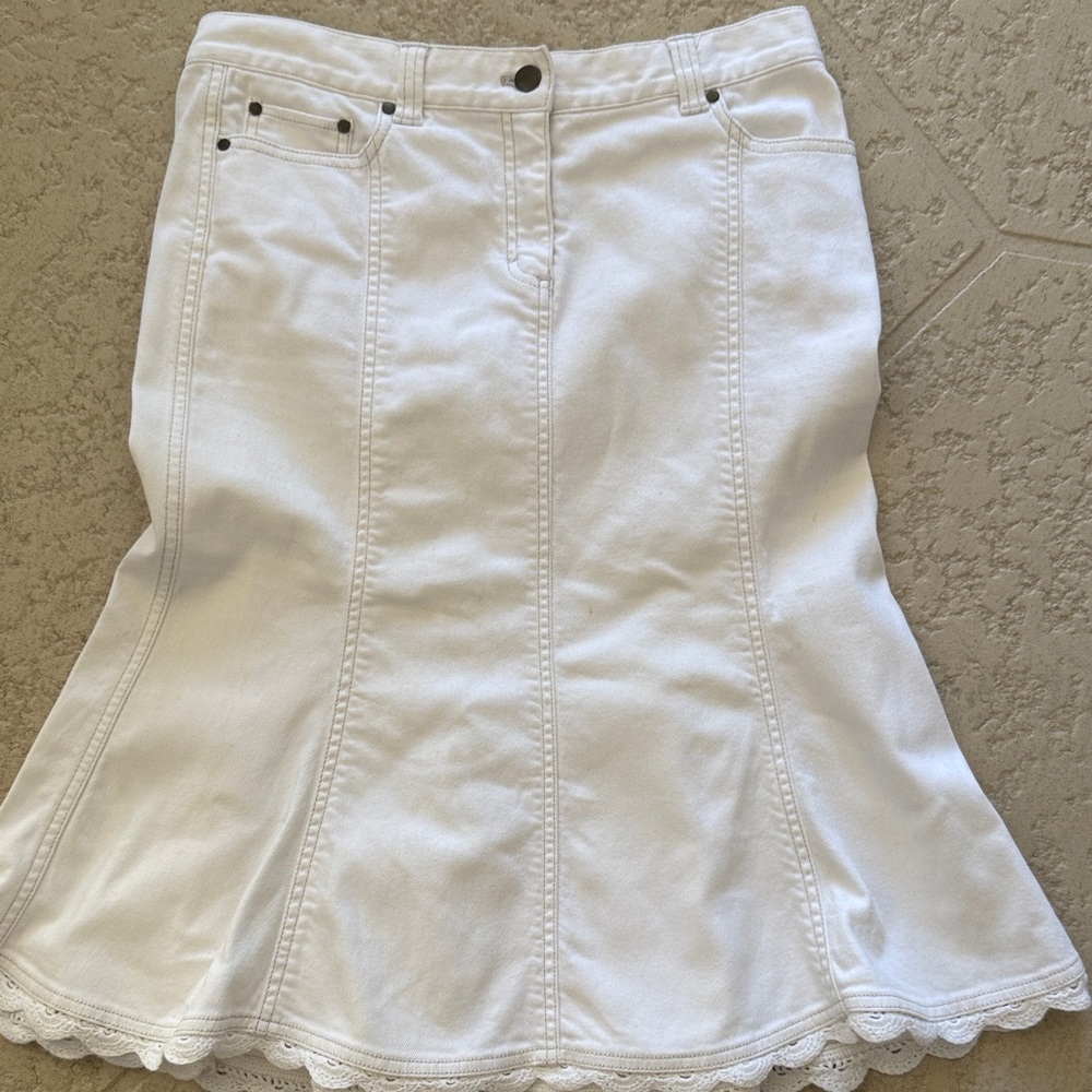 ❤️VTG Adrienne Vittadini White Midi Blue Jean Skirt size 6